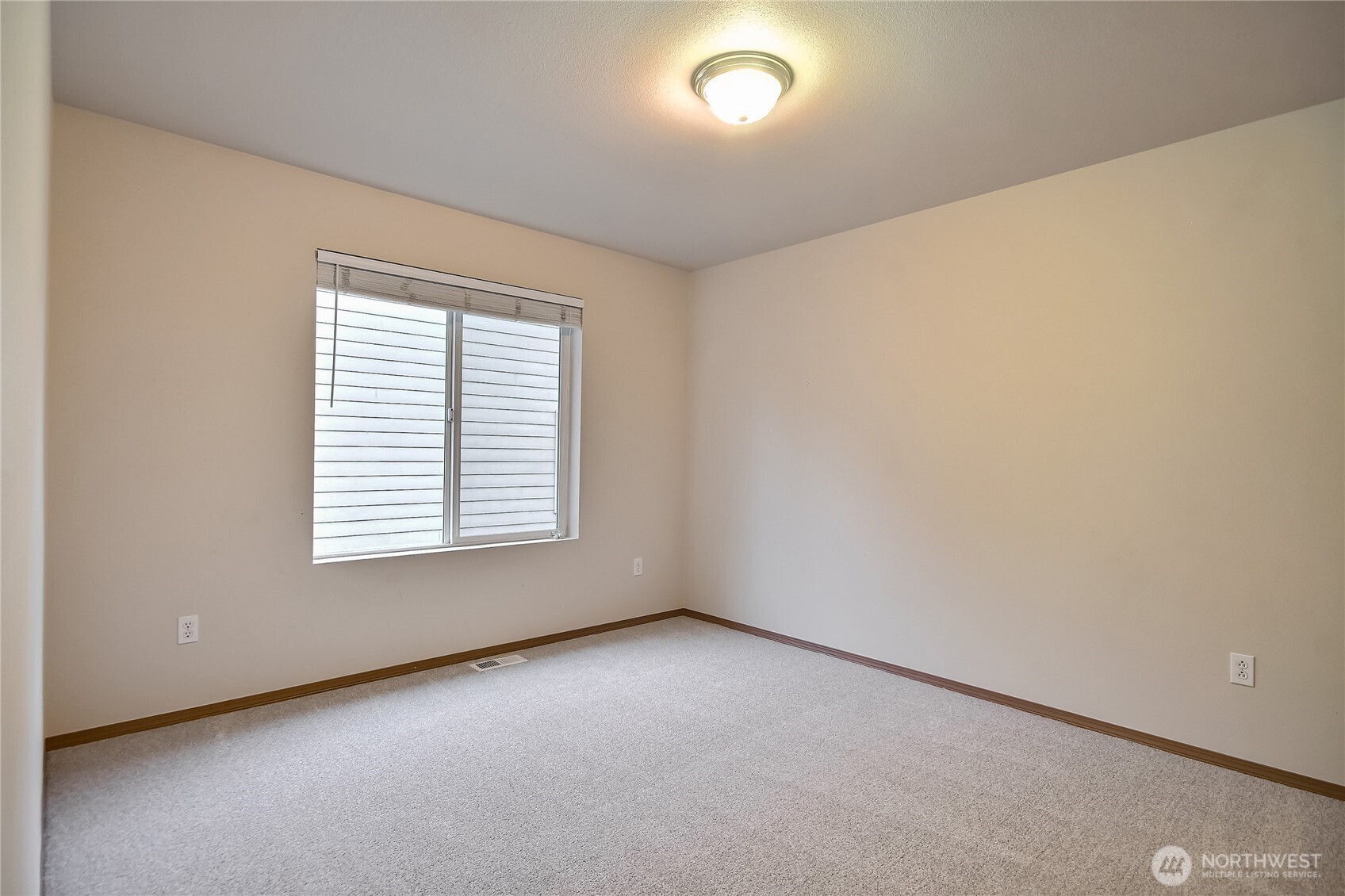 22817 Southeast 271st Place Maple Valley, WA 98038 - Photo 20 of 37