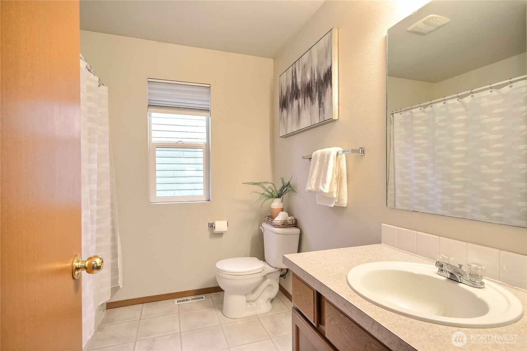 22817 Southeast 271st Place Maple Valley, WA 98038 - Photo 24 of 37