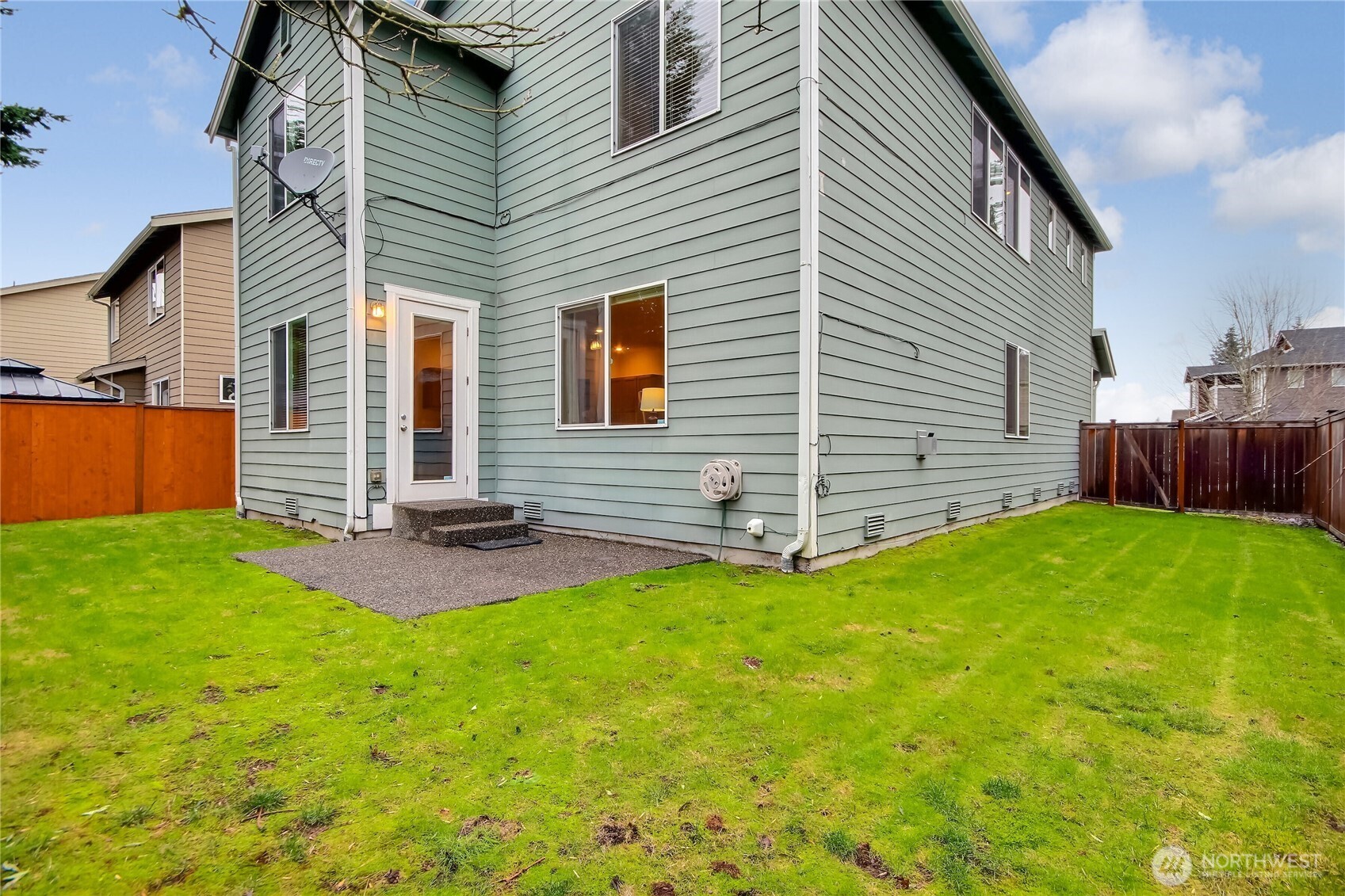 22817 Southeast 271st Place Maple Valley, WA 98038 - Photo 31 of 37