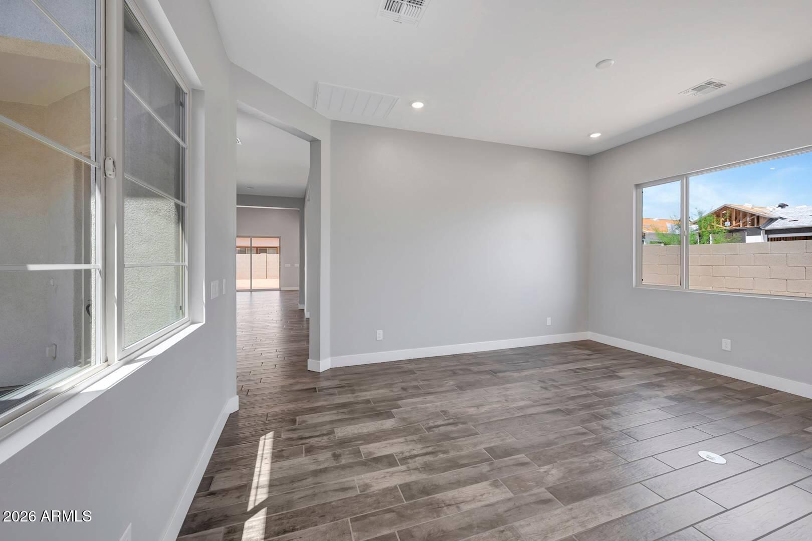 698 Ridge Road Apache Junction, AZ 85120 - Photo 21 of 34 AZ_BlossomRock_Mojave_HS-528_698-WRIDGER