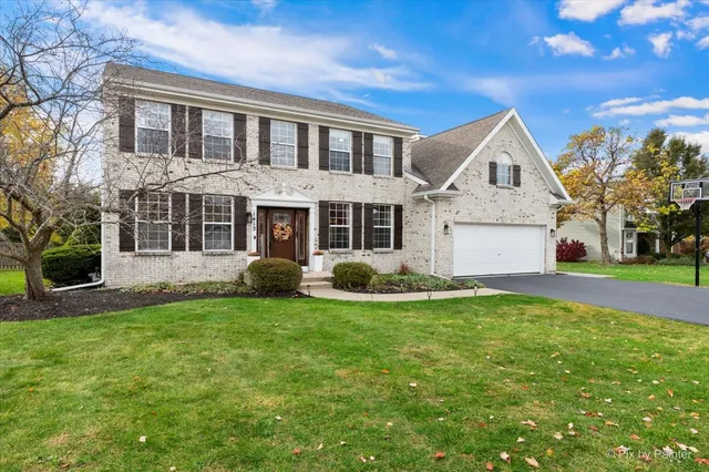 $440,000 | 1412 Redwing Drive, Antioch, IL 60002