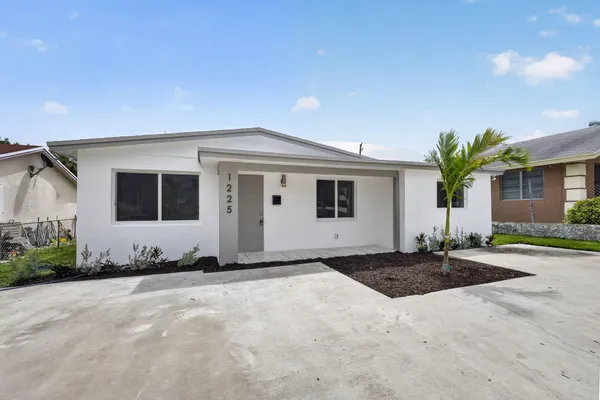 $419,900 | 1225 West 32nd Street, Riviera Beach, FL 33404