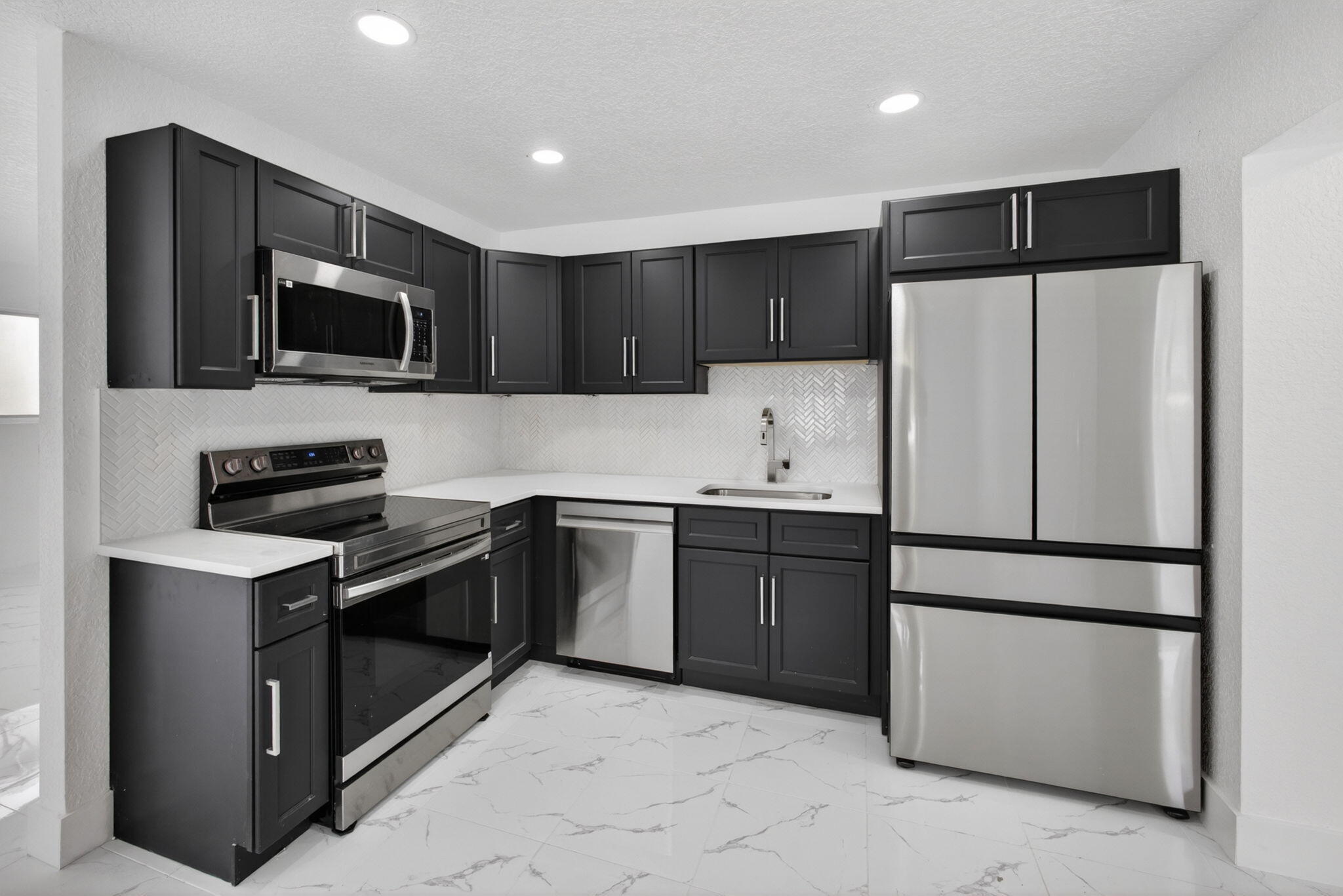 1225 West 32nd Street Riviera Beach, FL 33404 - Photo 12 of 40 13-web-or-mls-5D1A8697