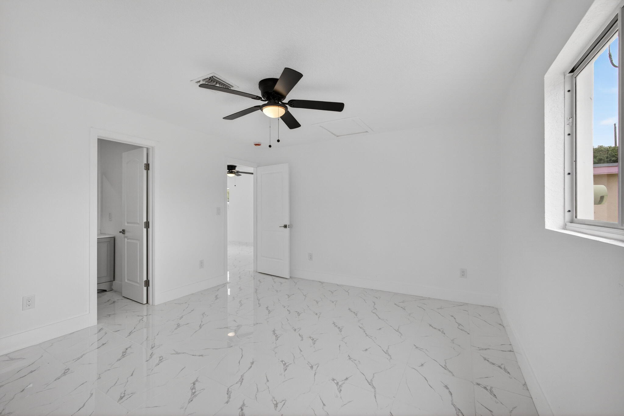 1225 West 32nd Street Riviera Beach, FL 33404 - Photo 15 of 40 17-web-or-mls-5D1A8717