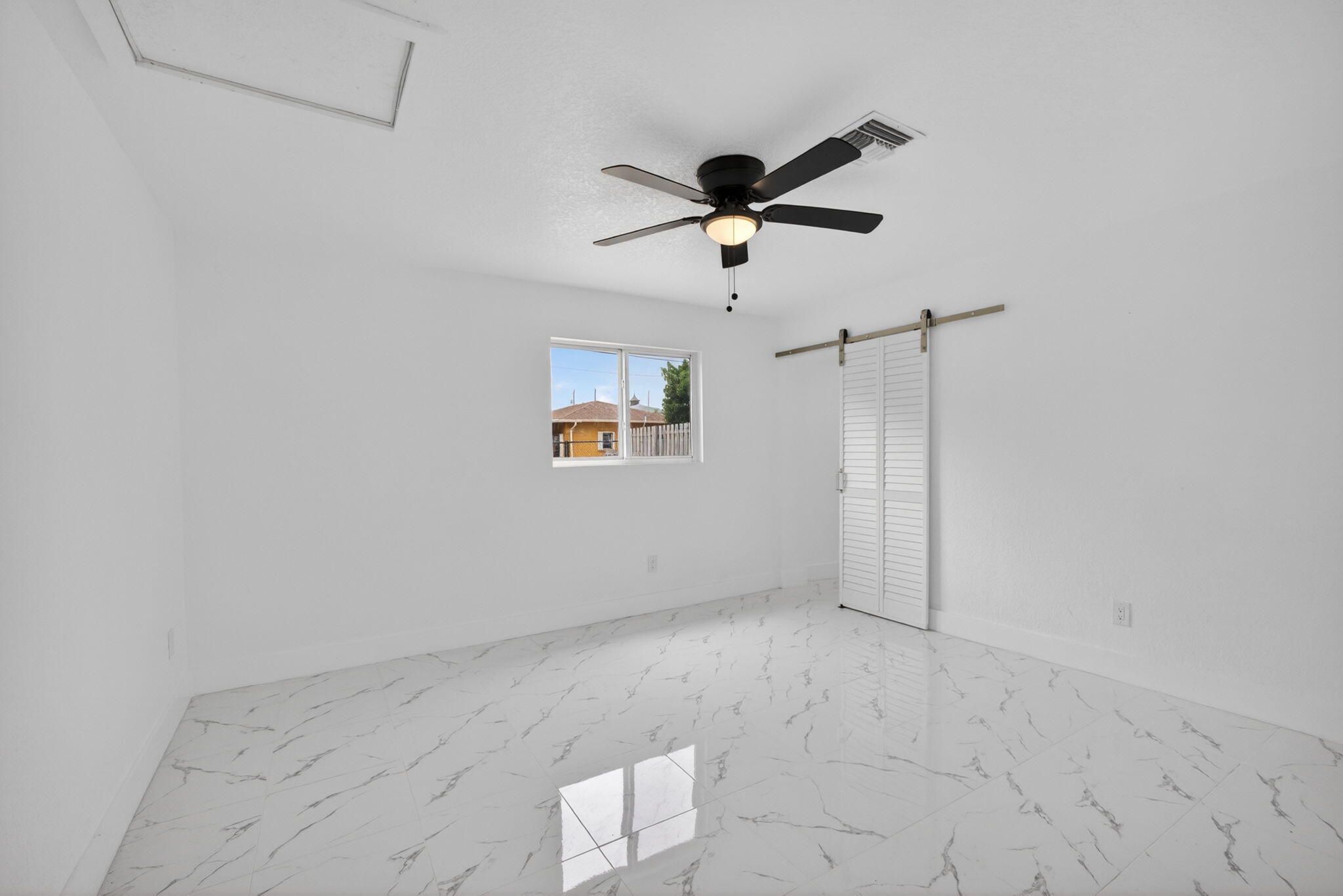 1225 West 32nd Street Riviera Beach, FL 33404 - Photo 16 of 40 18-web-or-mls-5D1A8722