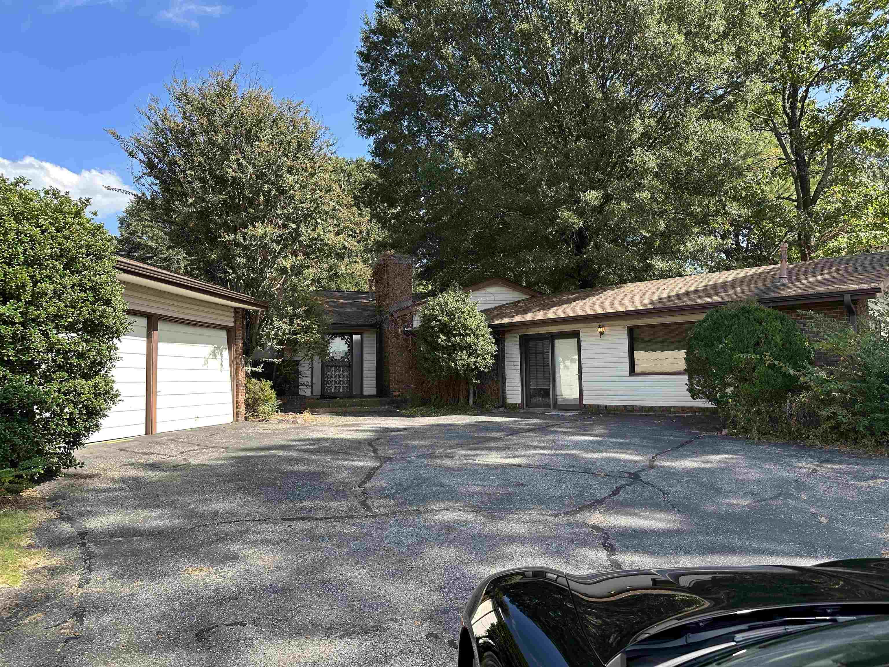 2070 Ridgeway Road, Memphis, TN 38119 Compass