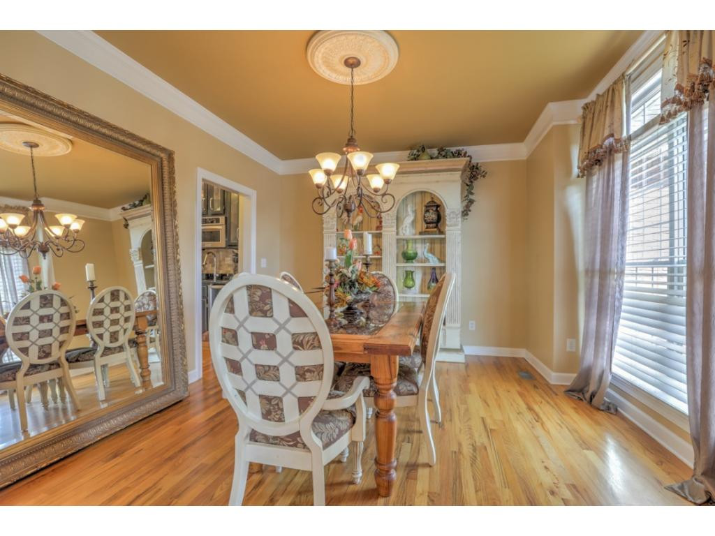 111 Stonebrook Loop Elizabethton, TN 37643 - Photo 15 of 36 dining room