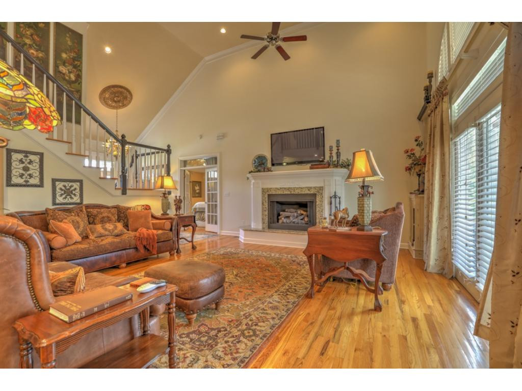 111 Stonebrook Loop Elizabethton, TN 37643 - Photo 8 of 36 living room