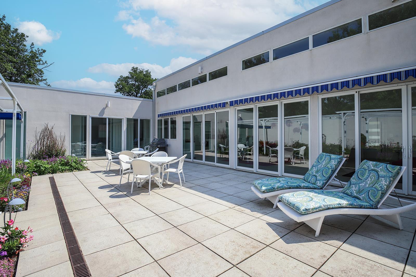 309 South Spoede Road Creve Coeur, MO 63141 - Photo 33 of 48