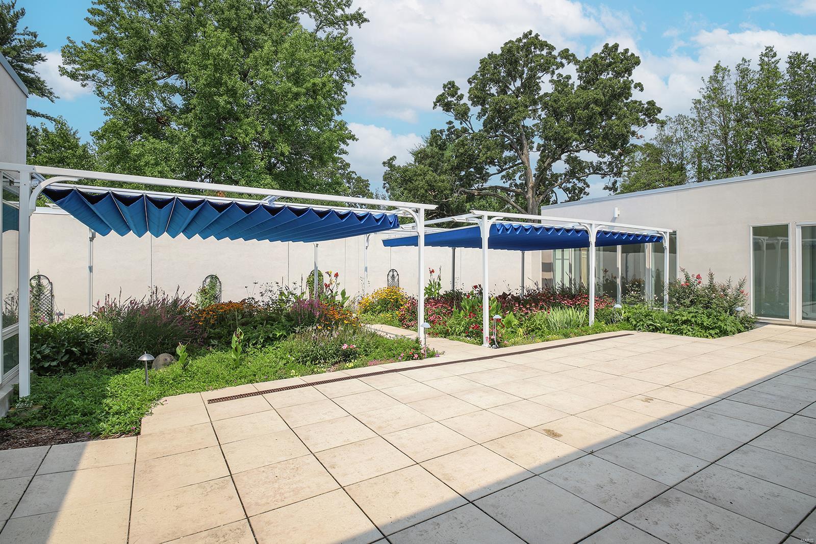 309 South Spoede Road Creve Coeur, MO 63141 - Photo 38 of 48