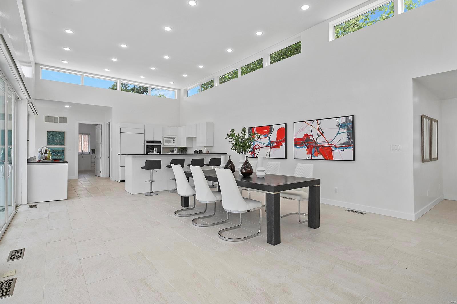 309 South Spoede Road Creve Coeur, MO 63141 - Photo 9 of 48