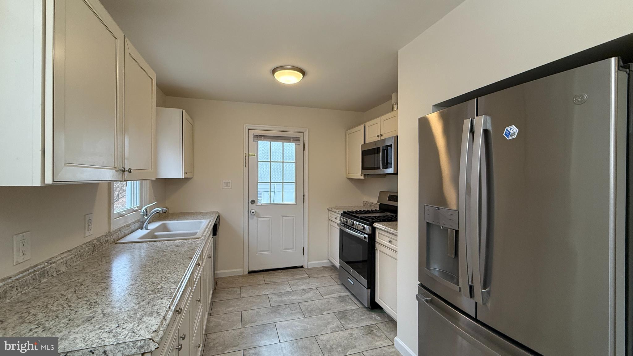 3914 Findley Road Woodbridge, VA 22193 - Photo 3 of 13
