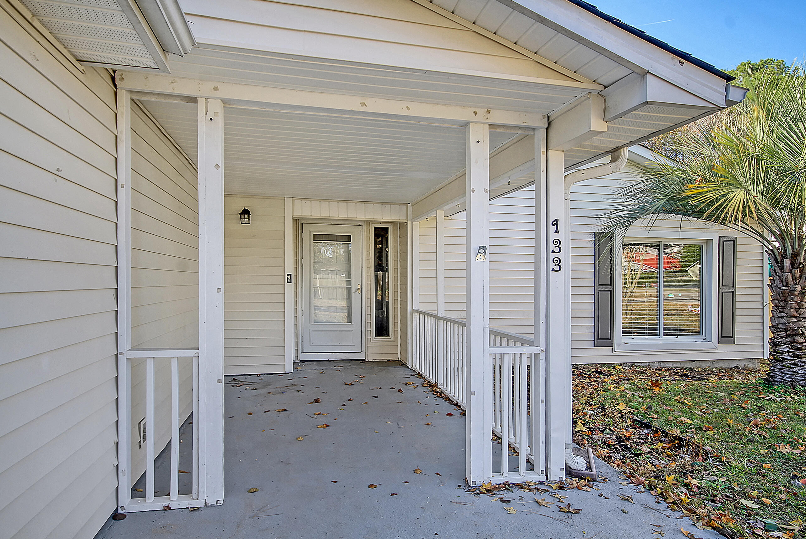133 Iron Road Summerville, SC 29486 - Photo 4 of 31 CREM_133 Iron_005