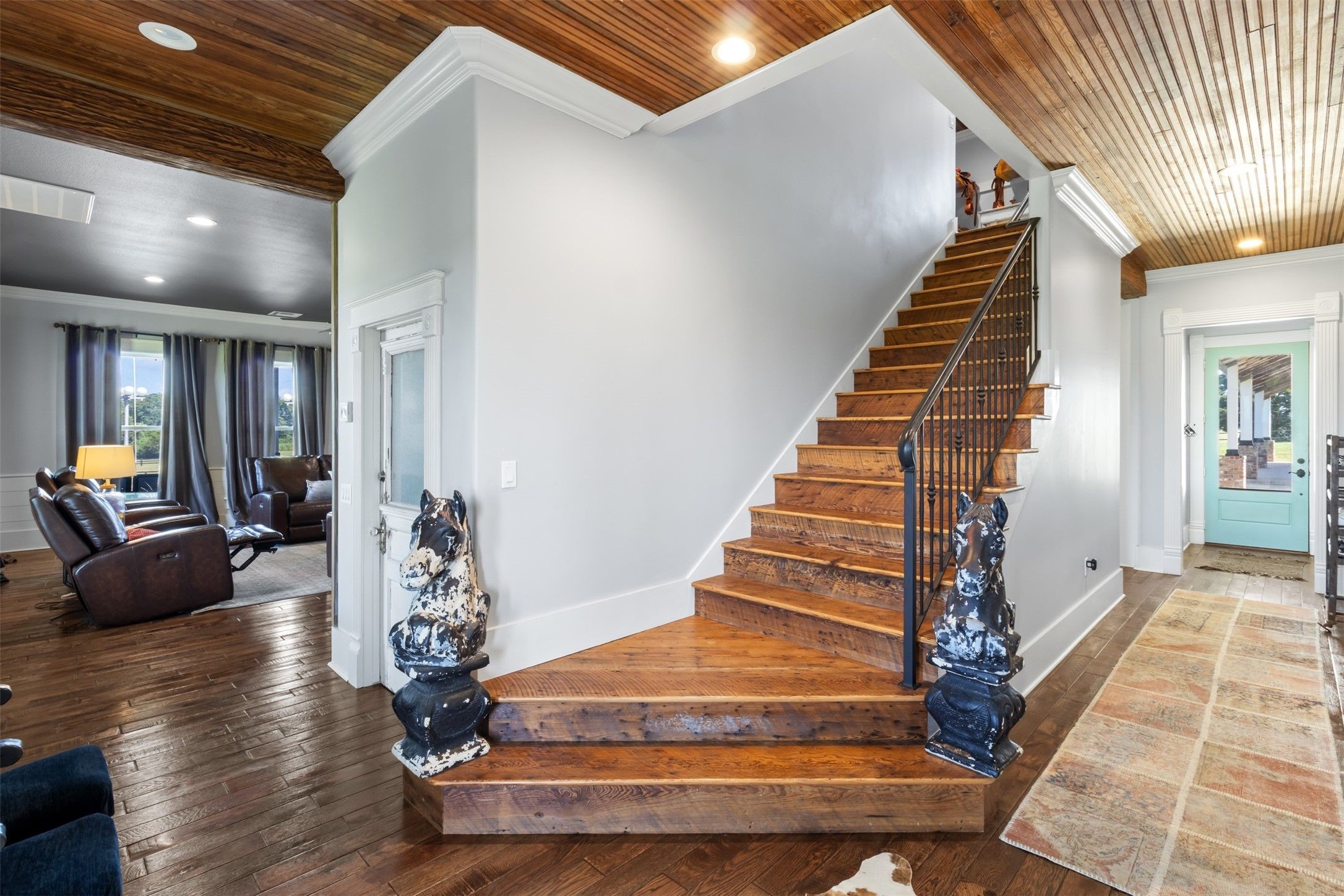 1725 Stokes Road New Ulm, TX 78950 - Photo 9 of 43 Gallery Image 9