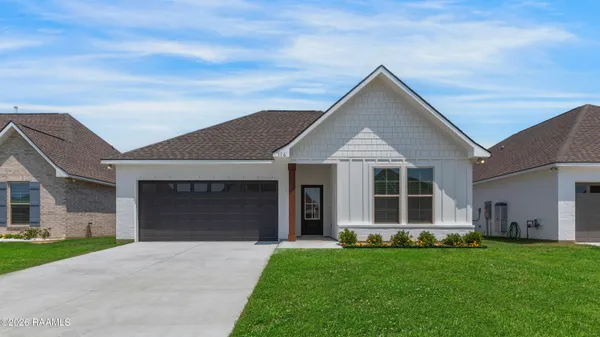 $2,600 | Undisclosed Address, Broussard, LA 70518