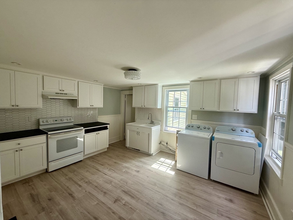 38 Crescent Road, Unit 38 Weymouth, MA 02191 - Photo 5 of 23 Gallery Image 5