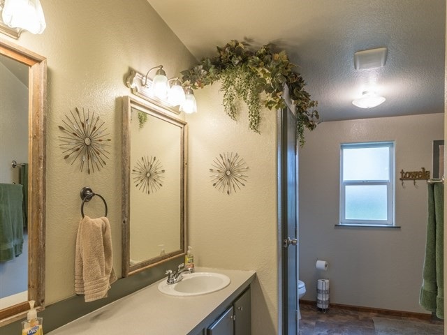 13717 East Bridges Road Elk, WA 99009 - Photo 11 of 20