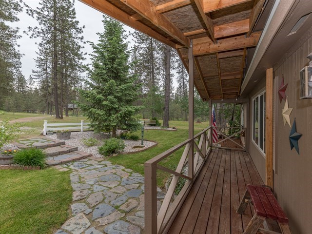 13717 East Bridges Road Elk, WA 99009 - Photo 4 of 20