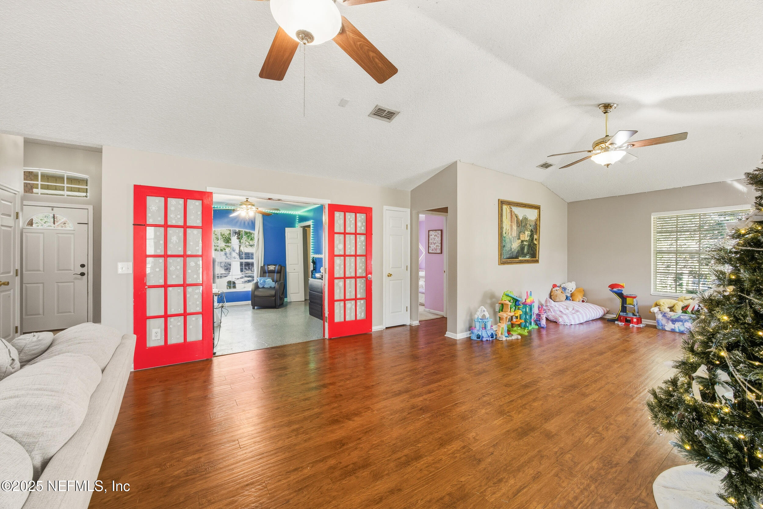 5720 Younis Road South Jacksonville, FL 32218 - Photo 20 of 34 a view of an entryway with wooden floor