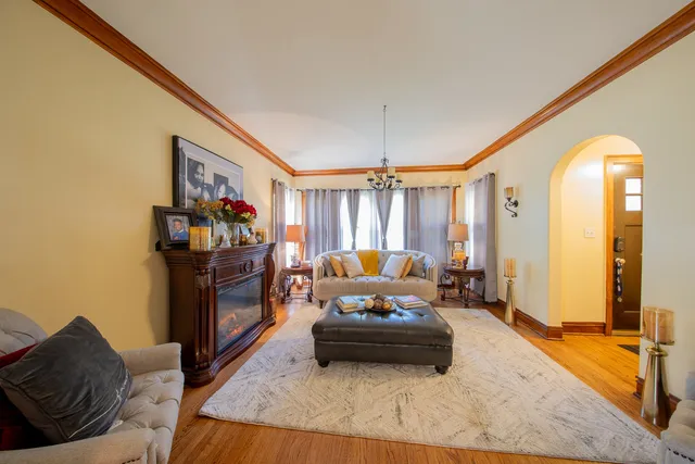 $498,000 | 10215 South Charles Street, Chicago, IL 60643