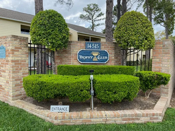 $152,500 | 14515 Wunderlich Drive, Unit 704, Houston, TX 77069