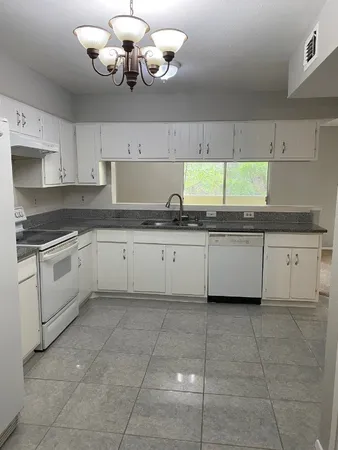 $149,900 | 14515 Wunderlich Drive, Unit 704, Houston, TX 77069