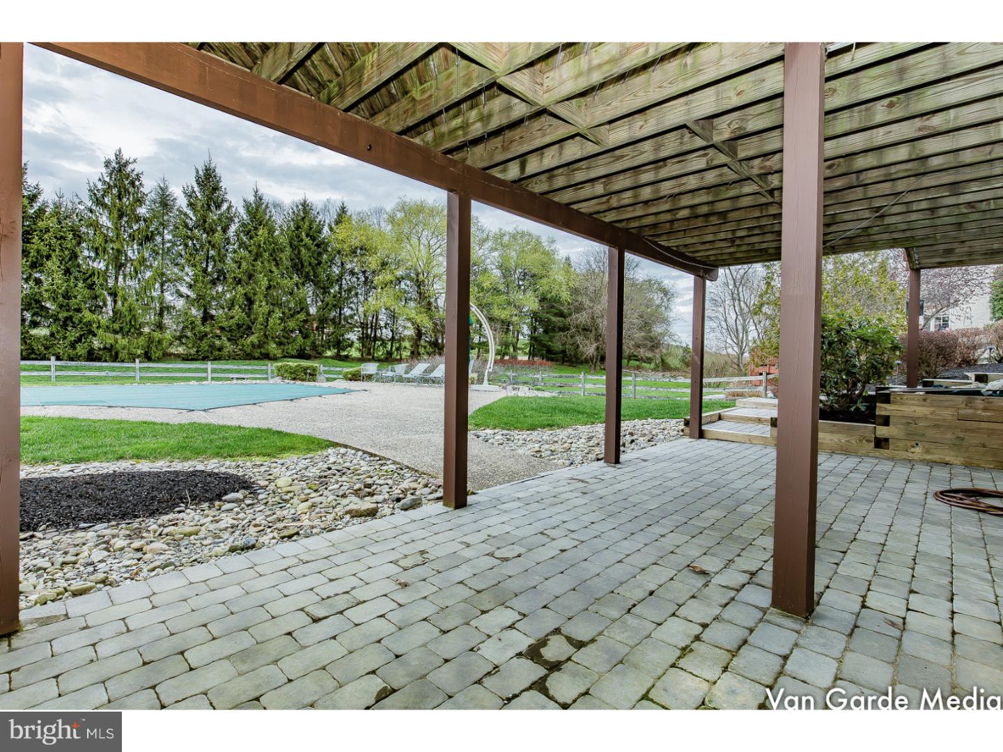 31 Springbrook Lane Newark, DE 19711 - Photo 20 of 25 Patio