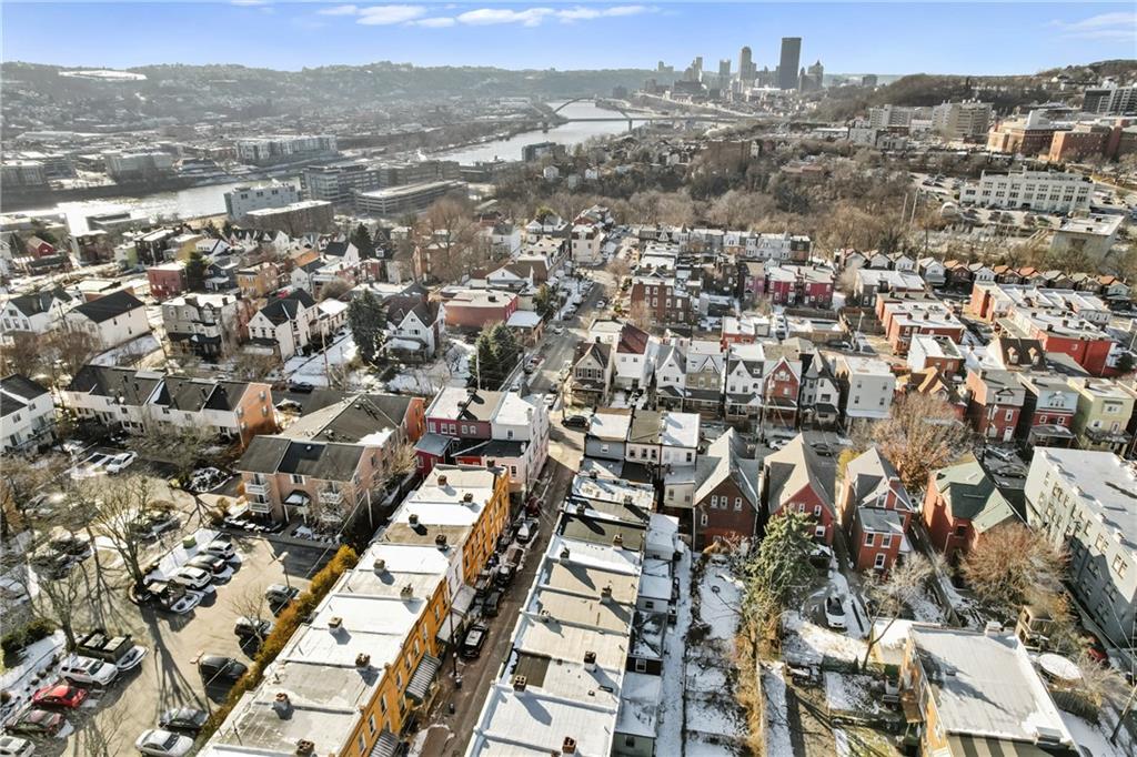 9 Edith Place Pittsburgh, PA 15213 - Photo 21 of 25 an aerial view of residential houses with city view