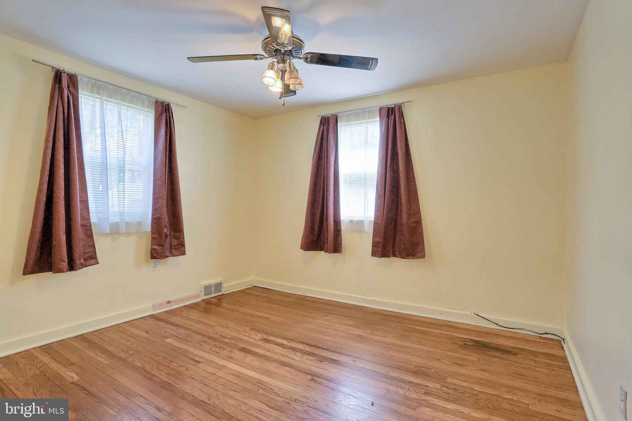 3003 Market Street Road Harrisburg, PA 17103 - Photo 15 of 27 Bedroom 2