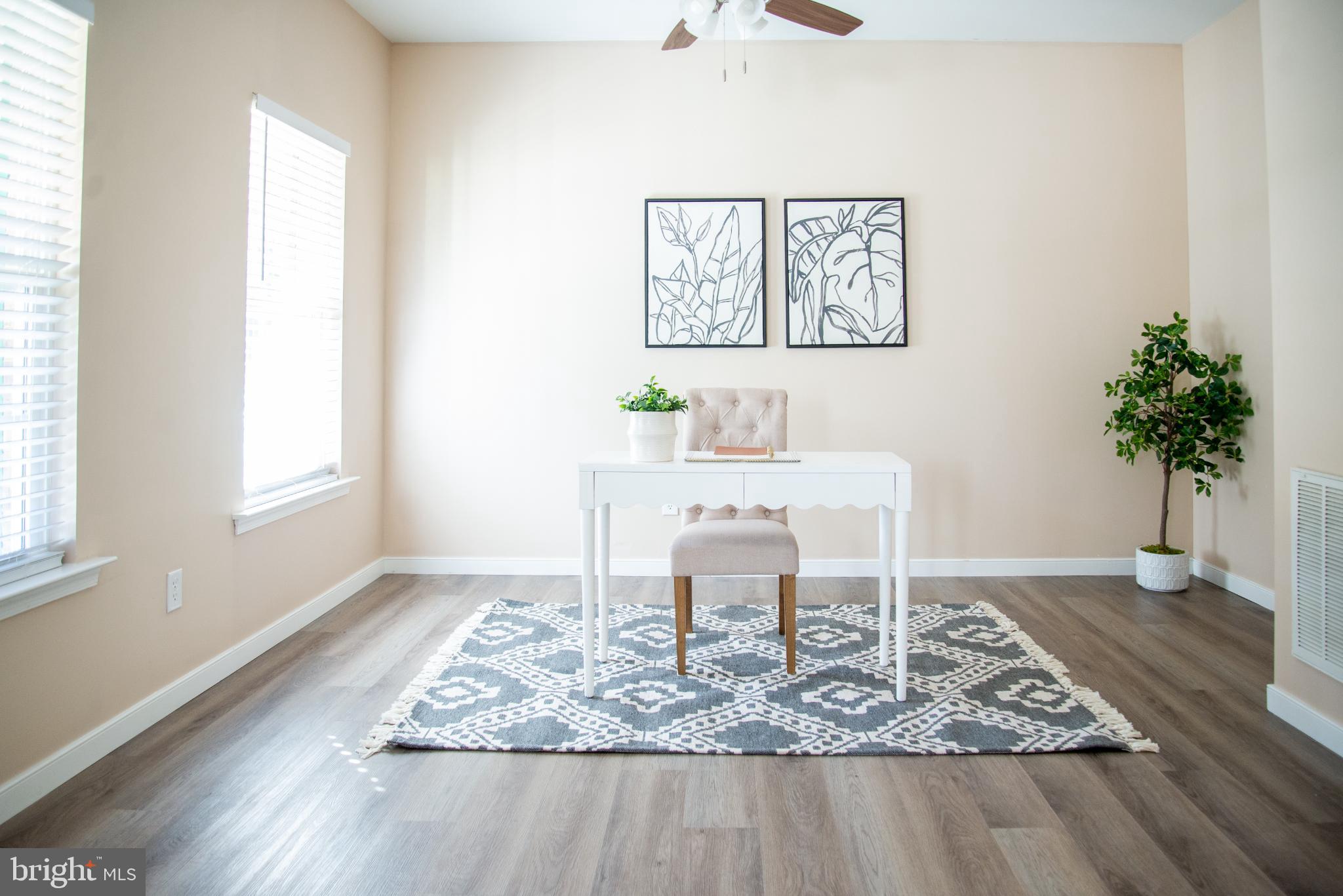 15212 Fairen Lane Colonial Heights, VA 23834 - Photo 4 of 31 a dining room with a table and chair