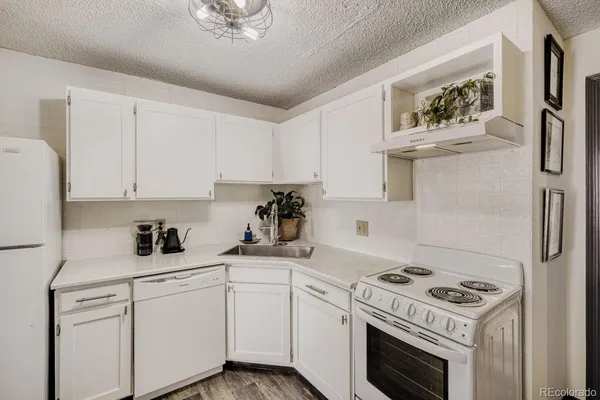 $176,900 | 6414 Village Lane, Colorado Springs, CO 80918