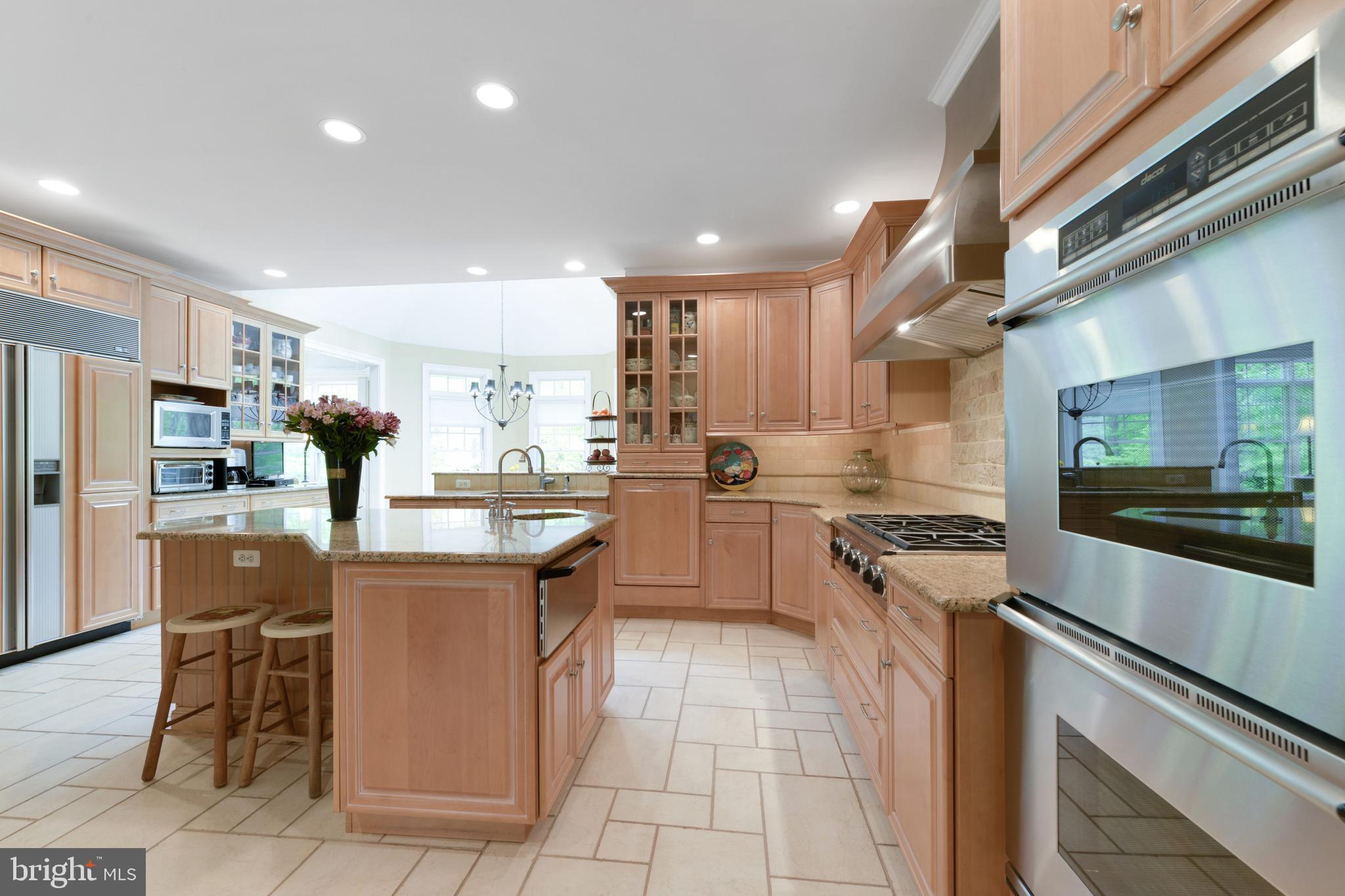 8 Rosedale Way Pennington, NJ 08534 - Photo 8 of 42 Gallery Image 8