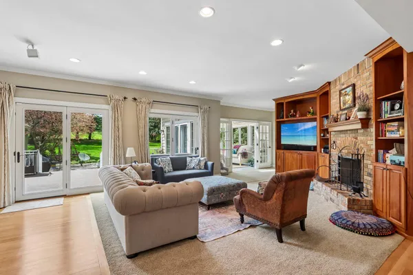 $1,790,000 | N29W30593 Foxwood Drive, Delafield, WI 53072