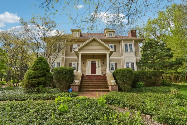 $1,790,000 | N29W30593 Foxwood Drive, Delafield, WI 53072