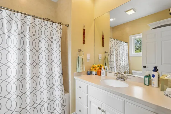 $1,790,000 | N29W30593 Foxwood Drive, Delafield, WI 53072