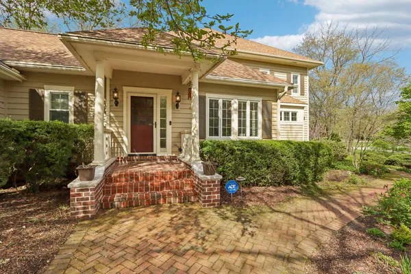 $1,790,000 | N29W30593 Foxwood Drive, Delafield, WI 53072
