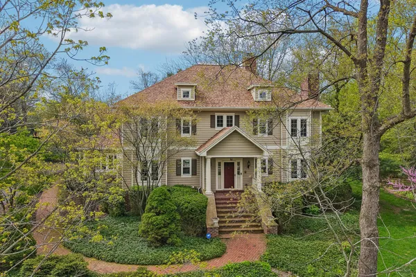 $1,790,000 | N29W30593 Foxwood Drive, Delafield, WI 53072