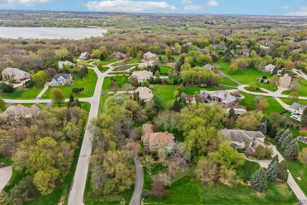 $1,790,000 | N29W30593 Foxwood Drive, Delafield, WI 53072
