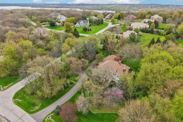 $1,790,000 | N29W30593 Foxwood Drive, Delafield, WI 53072