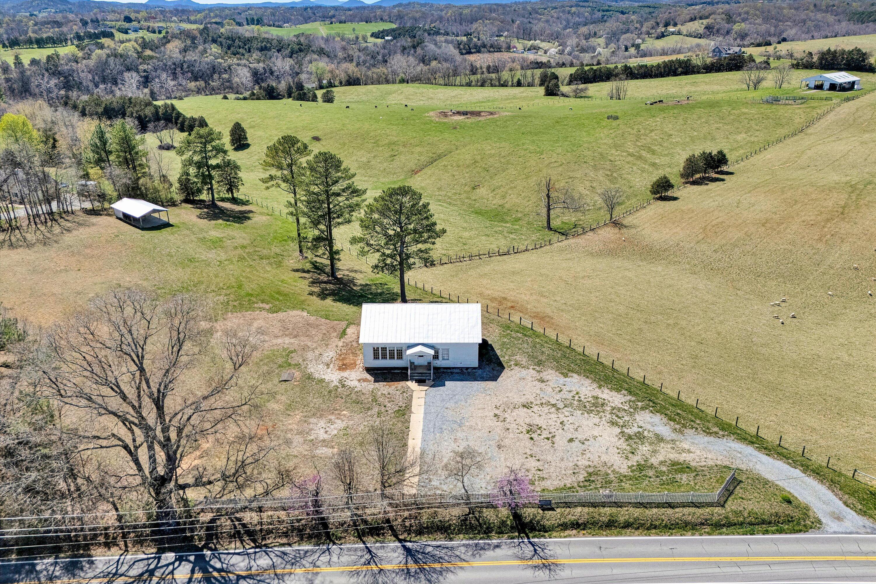 247 Wheatland Road Buchanan, VA 24066 - Photo 4 of 18 04-DJI_20250401144238_0344