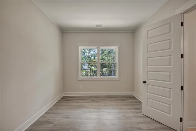 a view of empty room with window