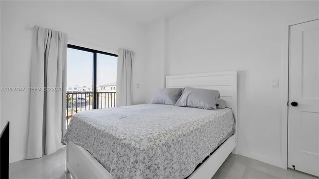 $2,900 | 417 Northwest 13 Court, Homestead, FL 33034