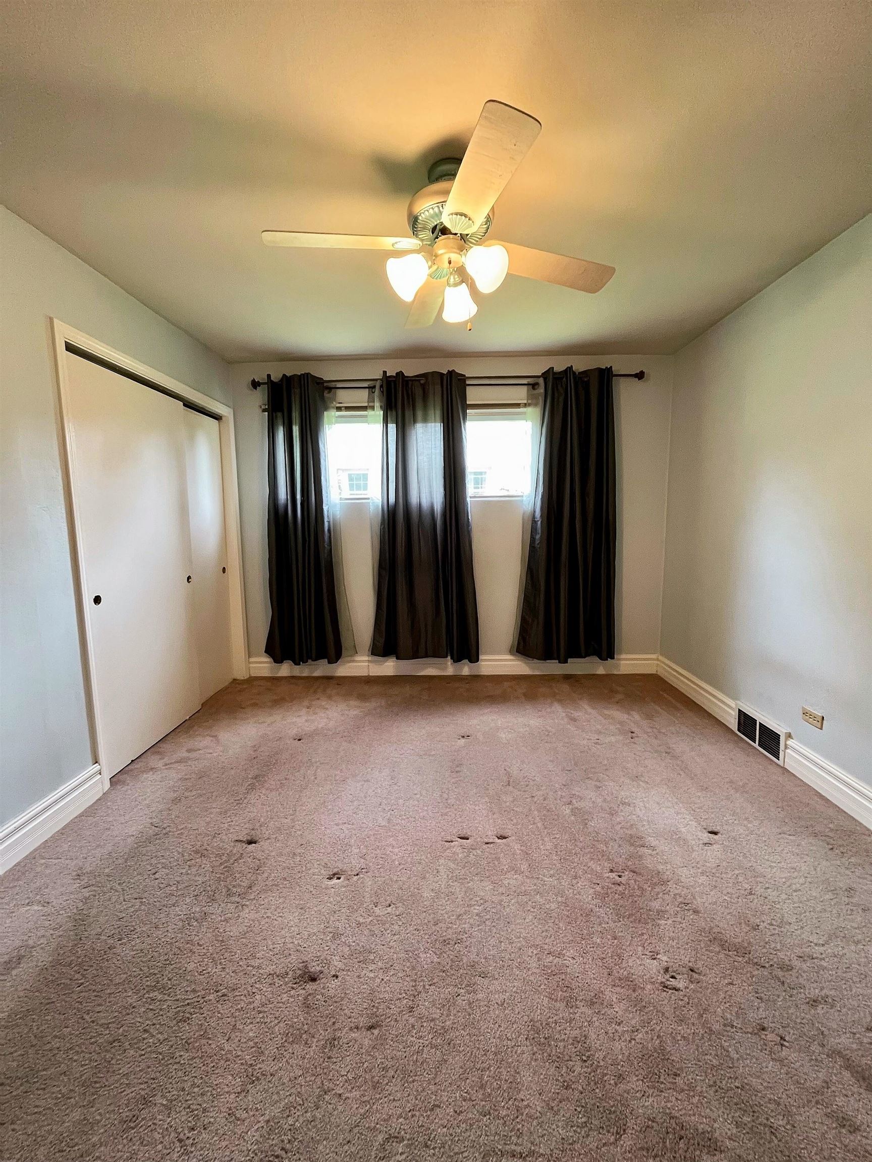 3405 North View Road Rockford, IL 61107 - Photo 13 of 33 a view of an empty room with a window