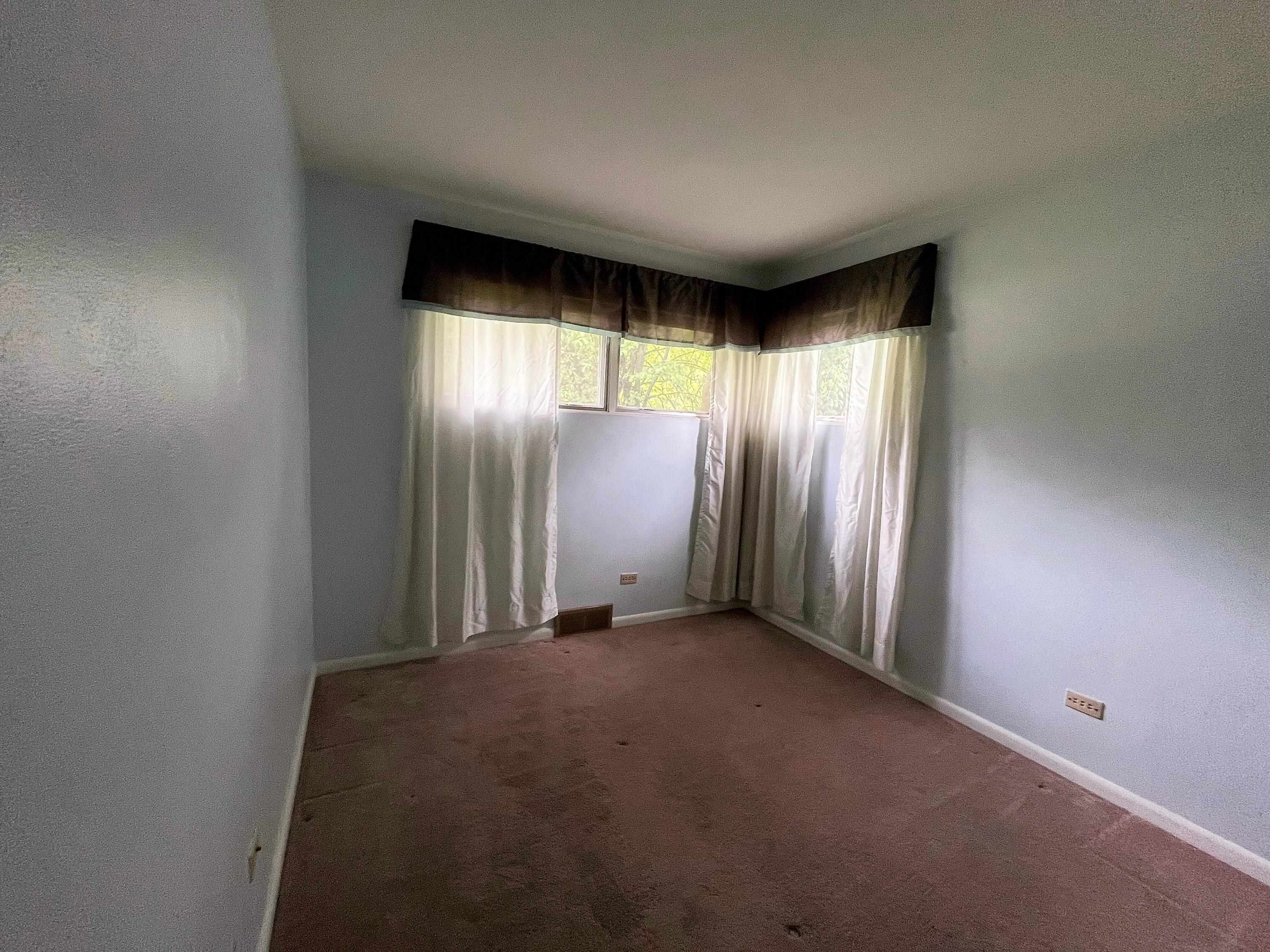 3405 North View Road Rockford, IL 61107 - Photo 16 of 33 a view of an empty room with a window