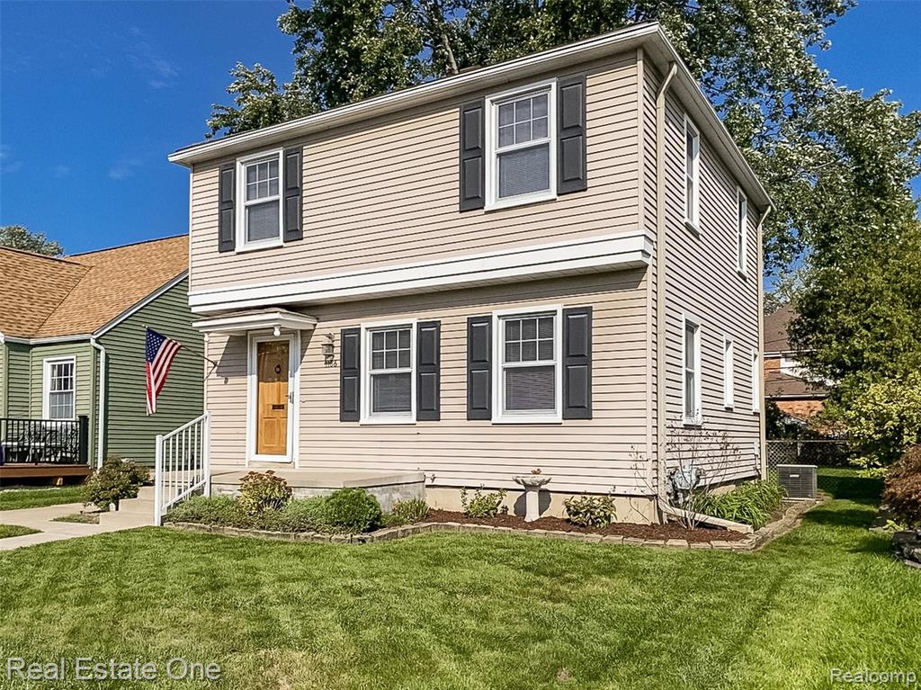 1186 Harvard Road Berkley, MI 48072 - Photo 3 of 26