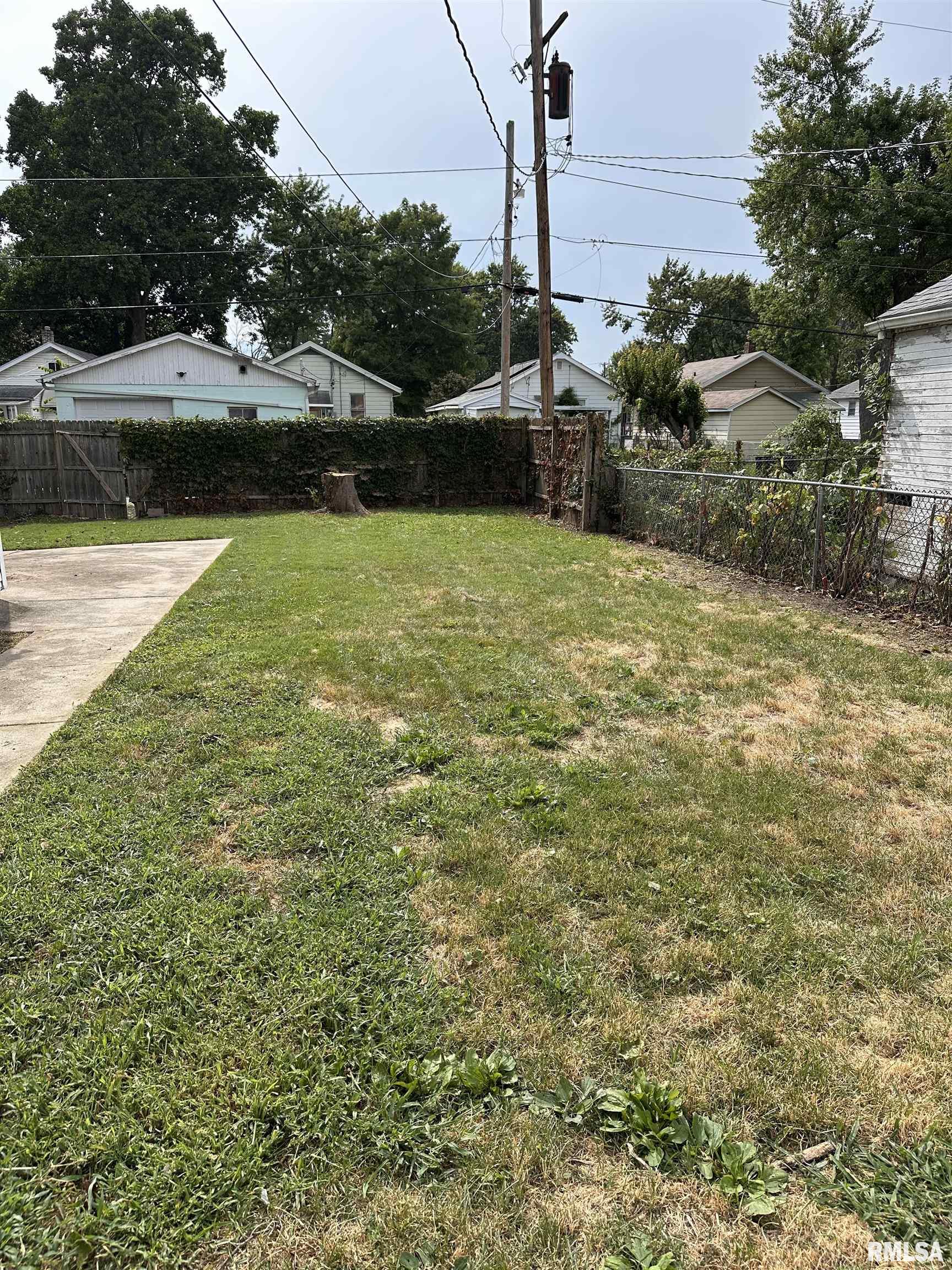 2333 South 8th Street Springfield, IL 62703 - Photo 27 of 30