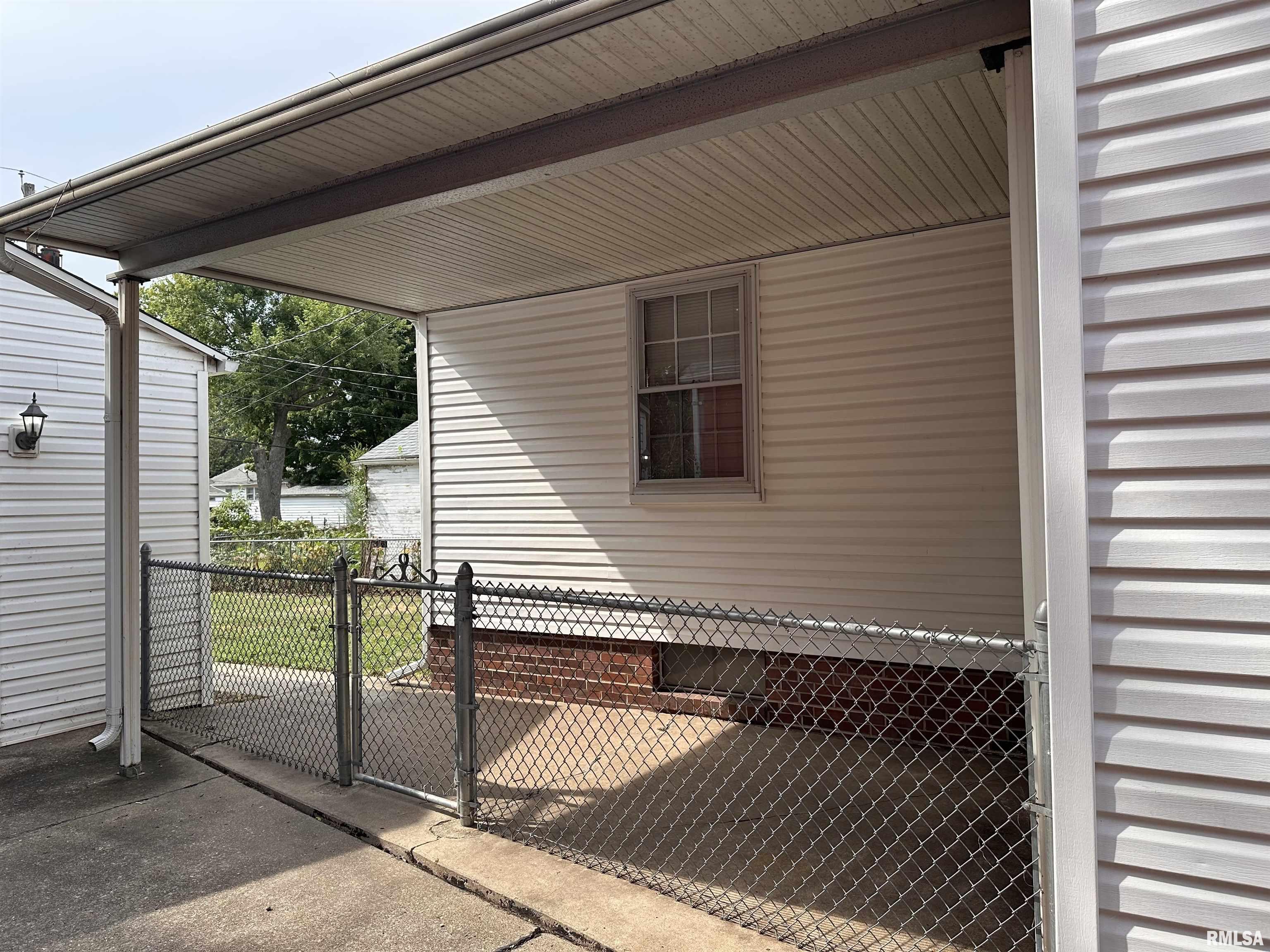 2333 South 8th Street Springfield, IL 62703 - Photo 28 of 30