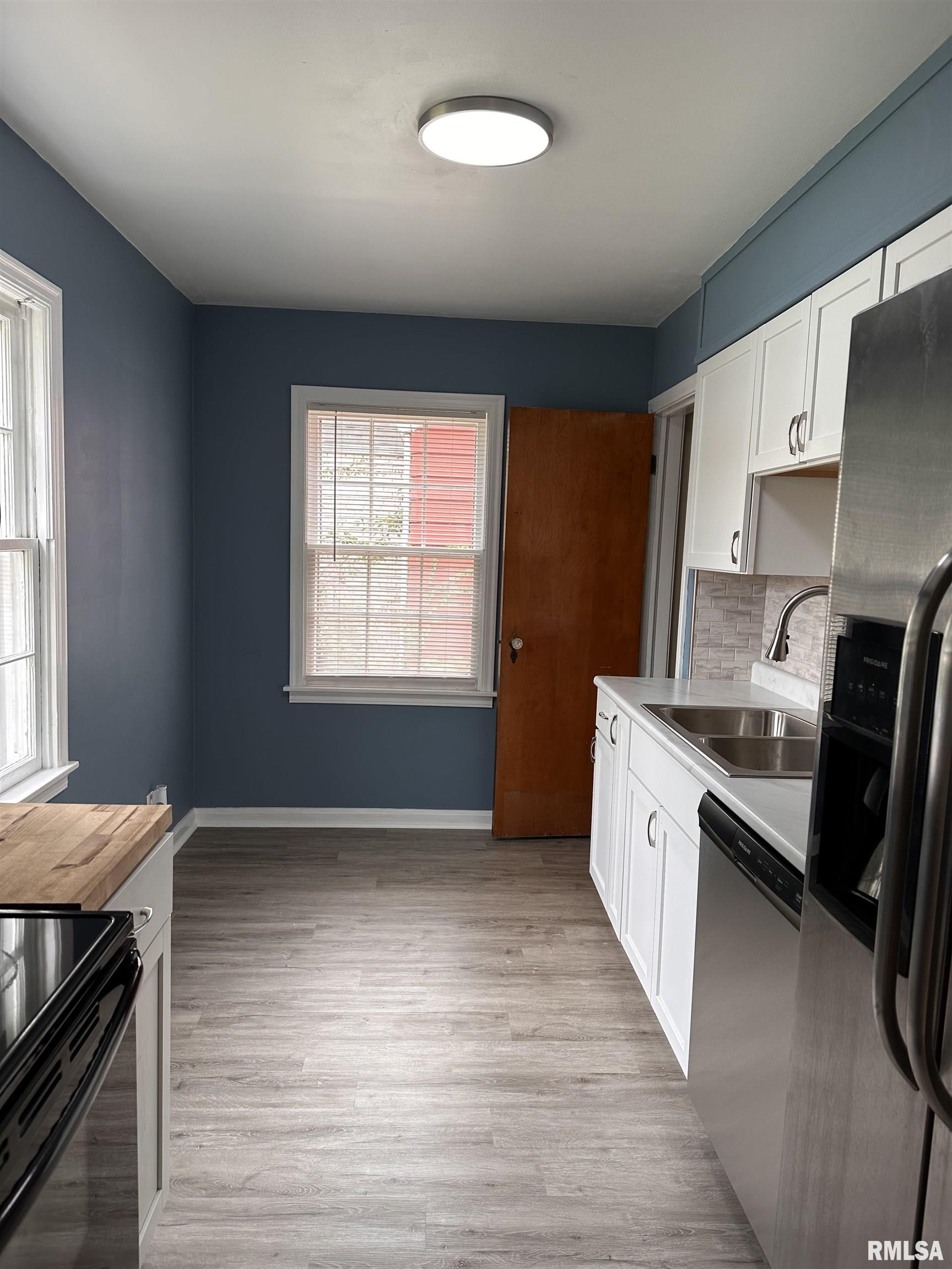 2333 South 8th Street Springfield, IL 62703 - Photo 4 of 30