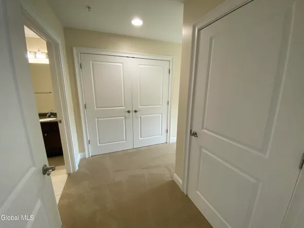 $2,059 | 74 Weibel Avenue, Unit 11HP216, Saratoga Springs, NY 12866