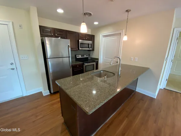 $2,059 | 74 Weibel Avenue, Unit 11HP216, Saratoga Springs, NY 12866